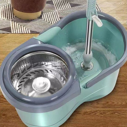 Avec ce Seau et serpillère​ je garde mes mains au sec