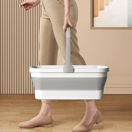 Avec sa poignée confortable ce Seau pliable réduit la fatigue des mains
