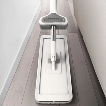 Avec sa tête pivotante cette Serpillere atteint des zones inaccessibles