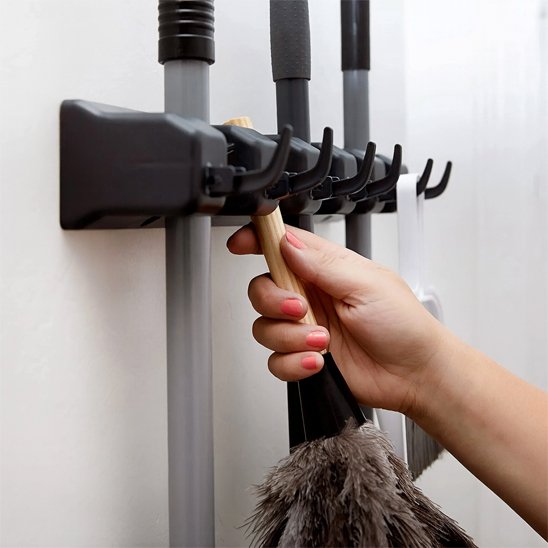 Ce porte balai mural bien plus qu'un simple accessoire