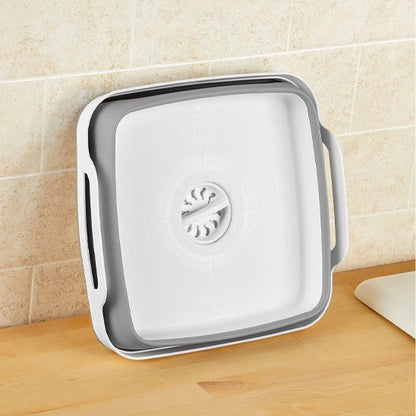 Notre Seau pliable se range facilement en le rétractant