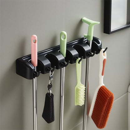 Notre porte balai mural simplifie le quotidien