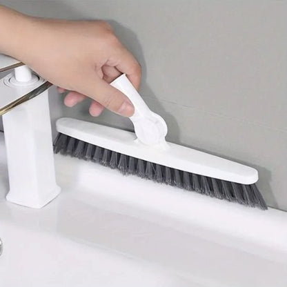 Un balai brosse possède une polyvalence impressionnante sur toutes surfaces