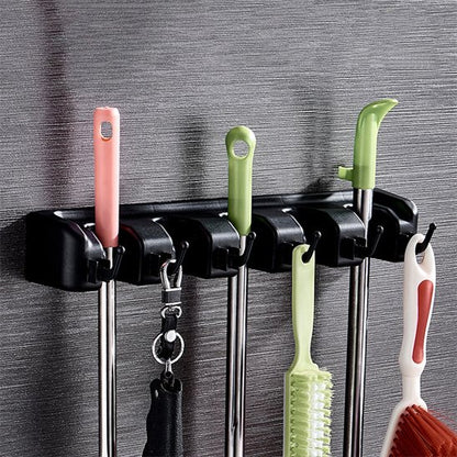 Une fixation sans effort de notre porte balai mural