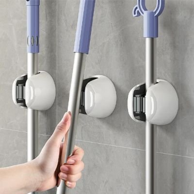 Voici le porte balai mural pour un rangement optimisé