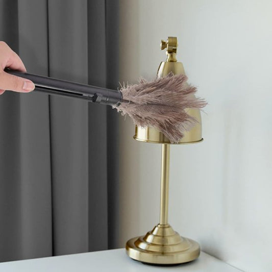 Avec ses poils en fibre mon Plumeau capte efficacement la poussière