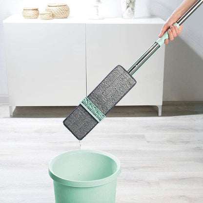 Sans produit chimique, le Balai serpillère nettoie efficacement à l'eau claire