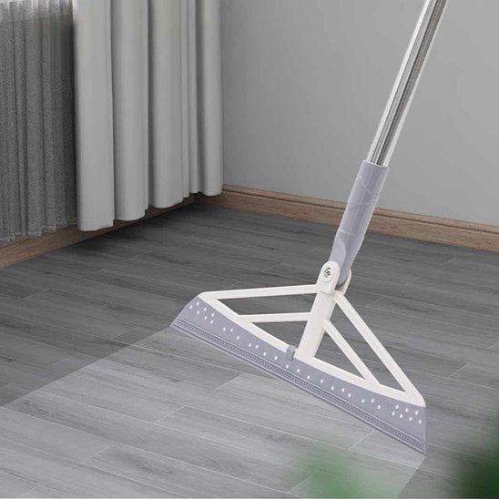 Une Raclette sol​ a une structure renforcée garantissant durabilité et résistance